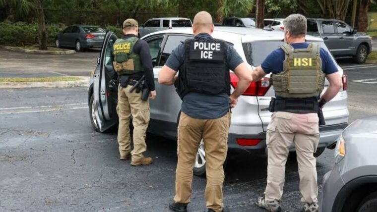 Cubanos en alerta: ¿ICE puede localizarte por las cámaras de carretera en Florida?