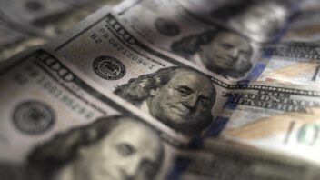 Dólar y euro se mantienen en máximos mientras la MLC cae con fuerza en Cuba