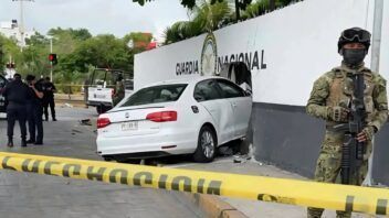 Cuatro cubanos detenidos tras persecución y choque en Cancún