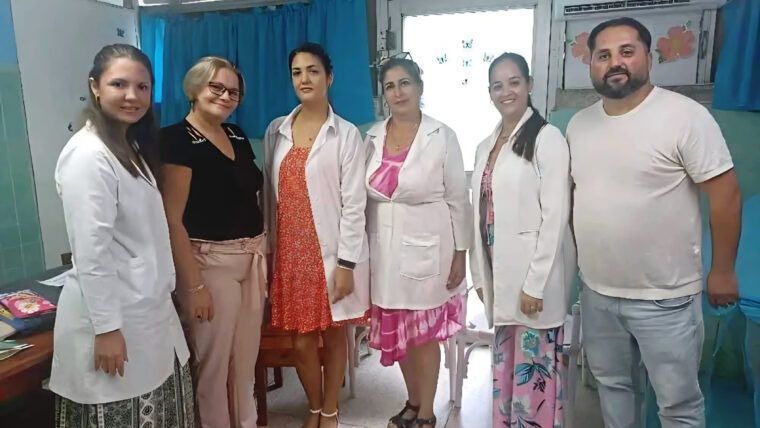 Prevención de la sífilis en Holguín: OPS dona materiales educativos