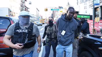 Detenidos de ICE en Nueva York: un juez hace permanentes las protecciones en 26 Federal Plaza