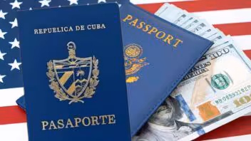 Cubanos en Estados Unidos: esto costarán certificados, poderes y otros trámites desde octubre
