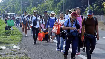 Plazo de 10 días para refugiados: a qué cubanos y venezolanos afecta