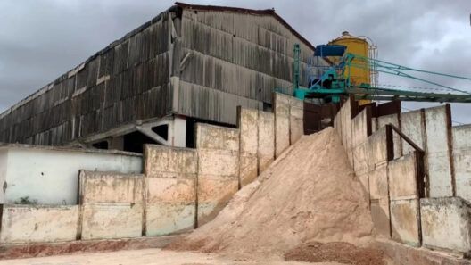 Médano en Holguín fabrica mortero sin cemento ante la escasez de insumos