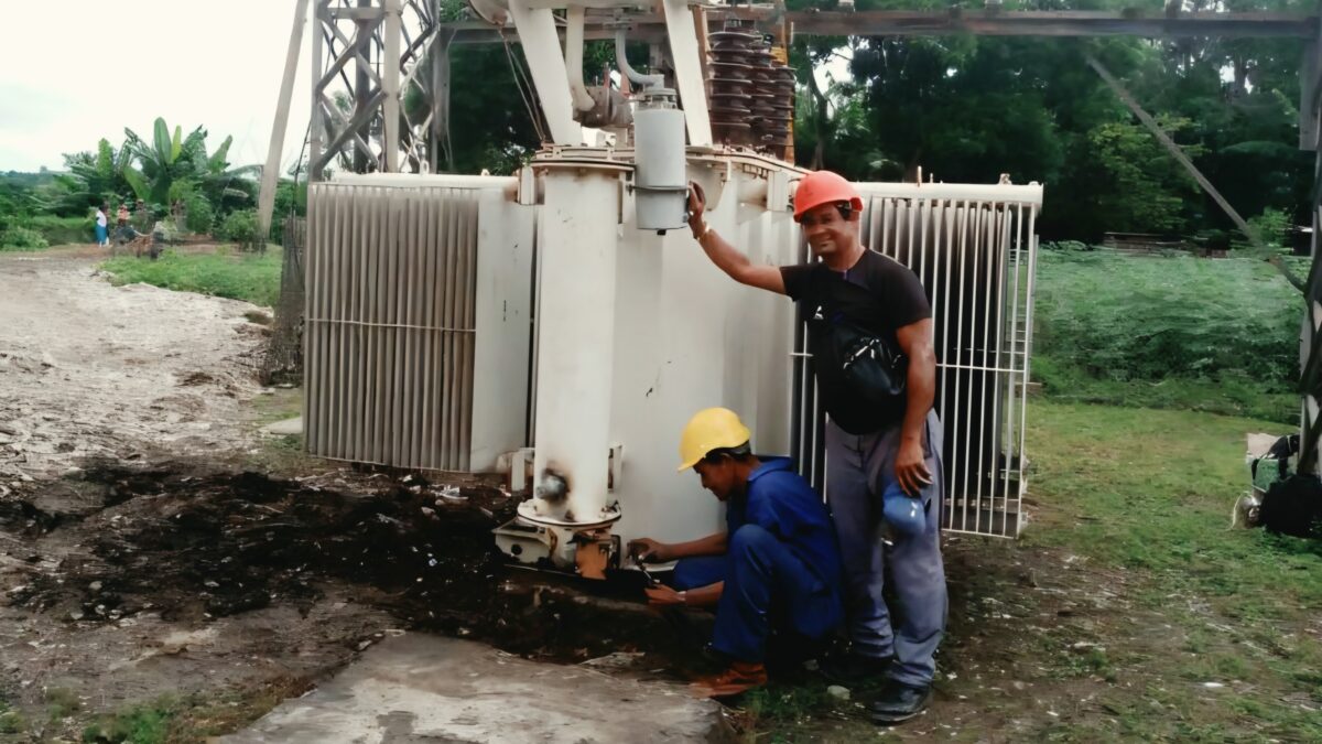 Robo de aceite de transformadores deja apagones y víctimas en Santiago de Cuba