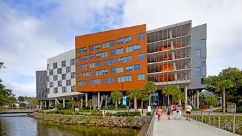 Expansión de la Universidad de Miami: autorizan más alumnos y un posible hospital