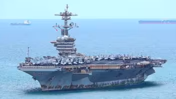 El USS Abraham Lincoln regresa a California tras 321 días de despliegue