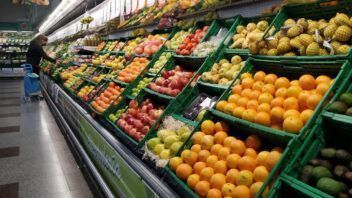 Precios mundiales de los alimentos suben 5,8 % en un año