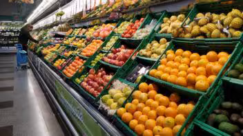 Precios mundiales de los alimentos suben 5,8 % en un año