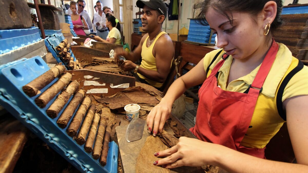 Pluriempleo en Cuba: ¿qué debe acordarse antes de aceptar otro trabajo?