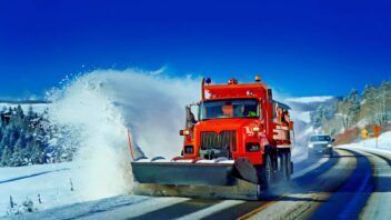 Trabajos temporales en Nueva York: $30 por retirar nieve y $73,90 en una plaza técnica