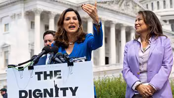Ley Dignidad: Salazar asegura que Trump firmaría su reforma migratoria