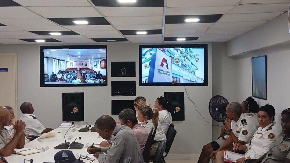 Aduana cubana revisa infracciones en la importación de medios tecnológicos