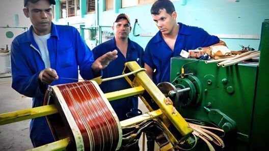 Reparación de transformadores en Holguín: insumos para 20 de unos 120 dañados