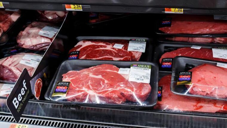 Se encarece más la carne en Estados Unidos debido a redadas migratorias del ICE