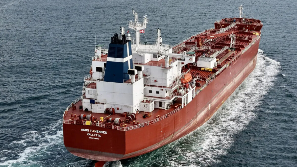 Petrolero con diésel ruso rumbo a Estados Unidos llegará después de las elecciones