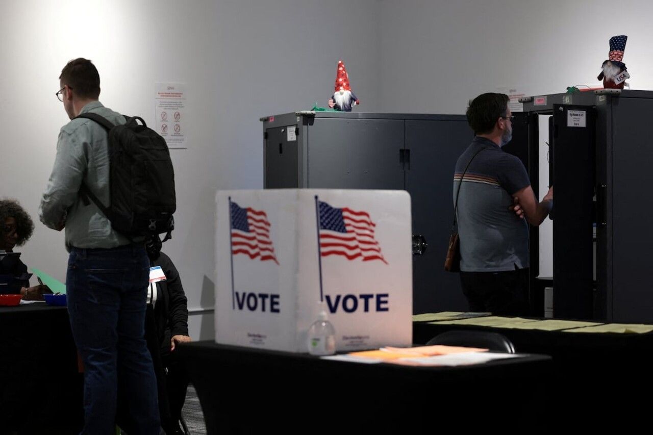 El voto anticipado en Estados Unidos supera los 16 millones antes de las elecciones
