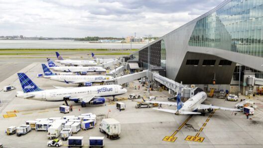 Boletos de avión para las fiestas: Acción de Gracias cuesta 39% más