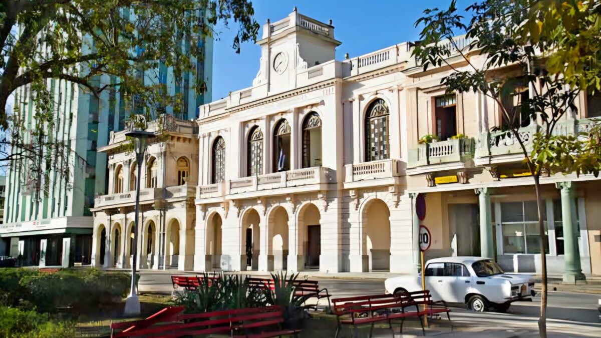 Apagón en Santa Clara afecta a la mayoría de los circuitos por falla de alta tensión