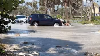Isaías pierde fuerza en Alabama, pero mantiene el riesgo de inundaciones en Florida