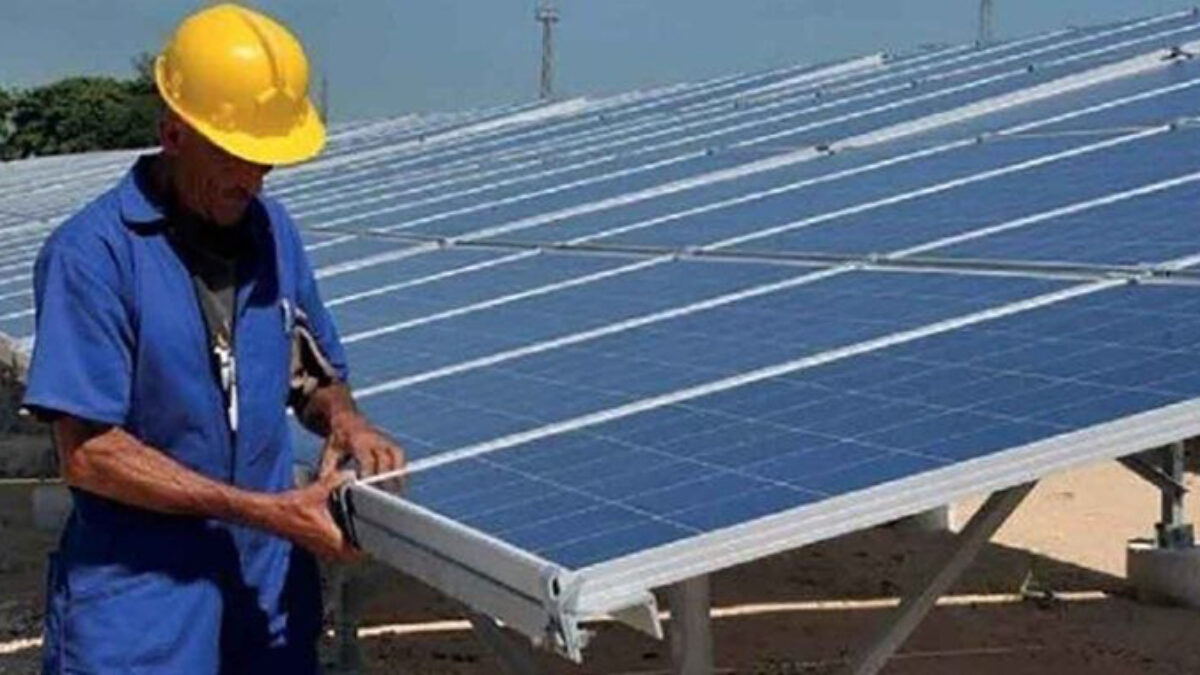 Parque solar Ortigal busca conectar cuatro inversores en octubre