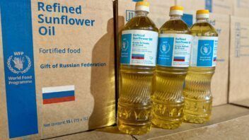 Cuba recibe más de 750 toneladas de aceite de girasol ruso para grupos vulnerables