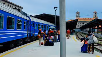 Vuelve el tren Bayamo-Manzanillo: tres salidas semanales y pasaje de 400 pesos