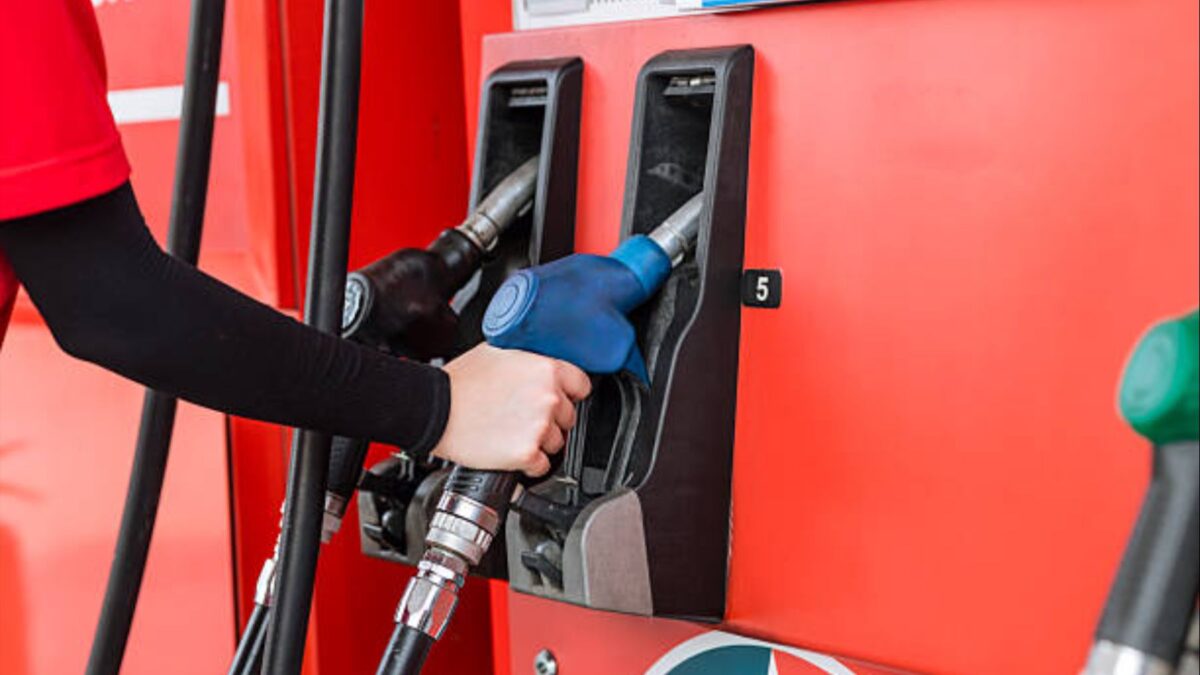 Precio de la gasolina en Estados Unidos: 158 días por encima de 4 dólares