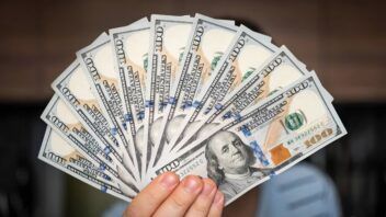 Desplome del dólar y el euro en Cuba tras varios días de fuertes subidas