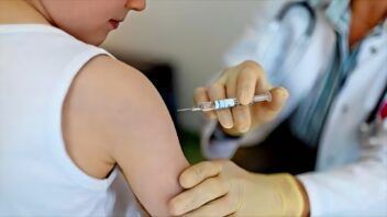Florida propone retirar cuatro vacunas de los requisitos escolares