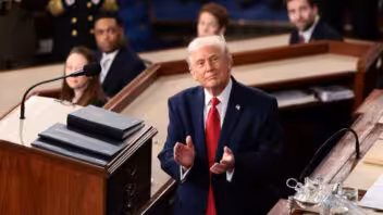 Elecciones de medio mandato: el bolsillo y la inmigración ponen a prueba a Trump