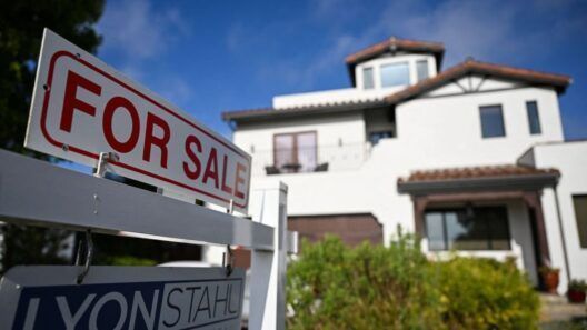 Ventas de viviendas nuevas en Estados Unidos bajan menos de lo previsto