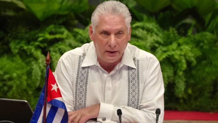 Díaz-Canel elogia la transición energética en Cuba en medio de los apagones continuos