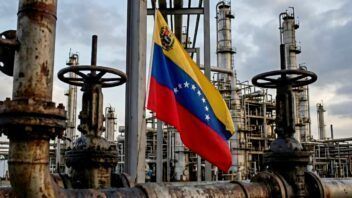 Trump presenta como regalo un millón de barriles de petróleo venezolano