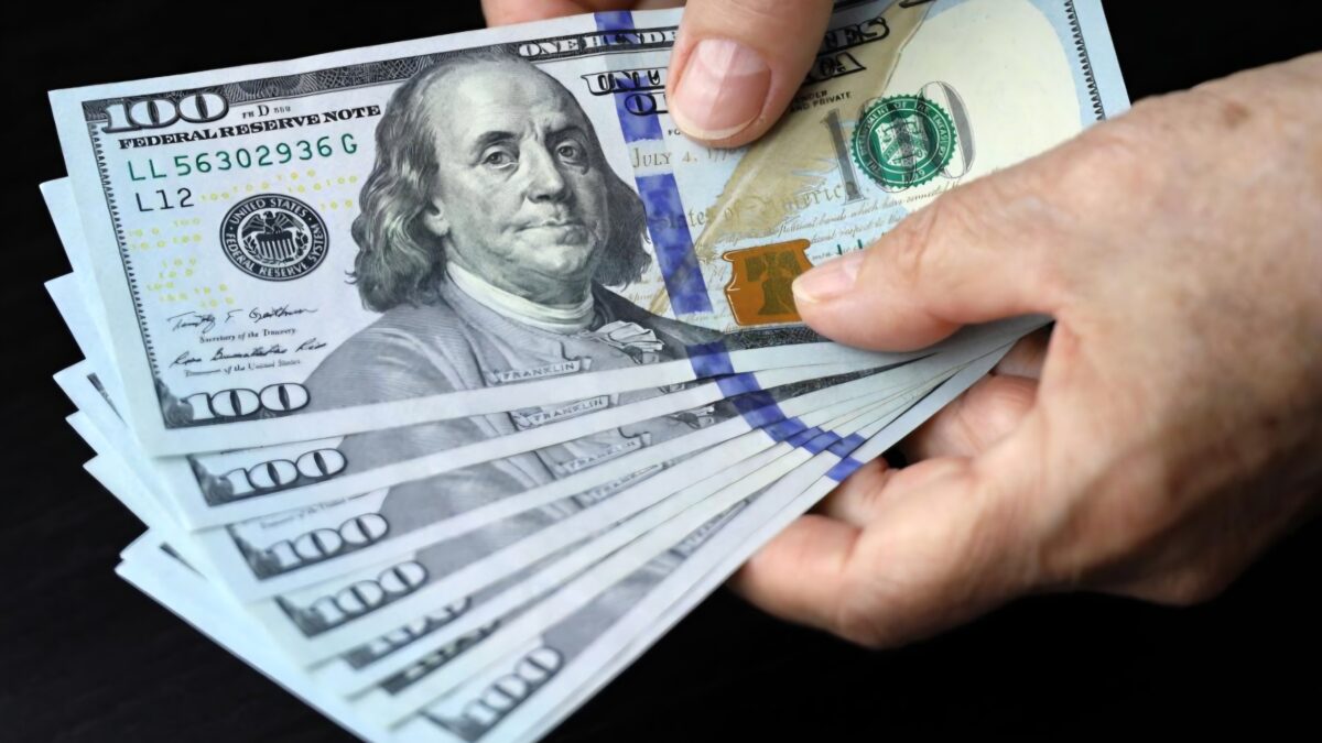 Se dispara el dólar en Cuba: así está el USD y el euro según las tasas de cambio del mercado informal