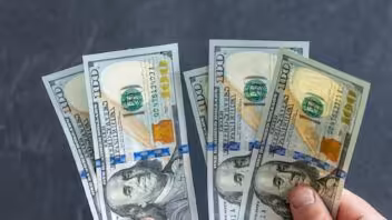 Seguro Social en Estados Unidos proyecta recortar $2152 menos por jubilado en los próximos años