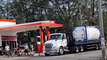 Combustible privado en Cuba: los envíos no llegan al 3 % de la demanda nacional
