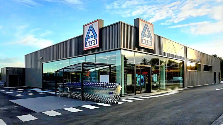 Aldi baja el pollo a $1.99 por libra y las manzanas a $1.99 la bolsa