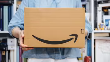 Amazon abre más de 300.000 empleos para Navidad en Estados Unidos: salarios y beneficios