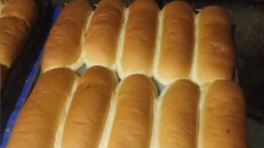 Pan en Las Tunas: colas, revendedores y límites para pagar por vía digital