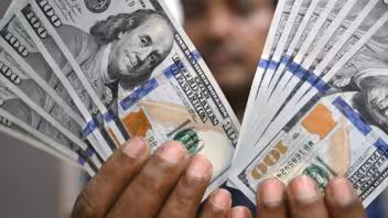 Gran aumento del dólar y el euro en Cuba: tasas de cambio hoy